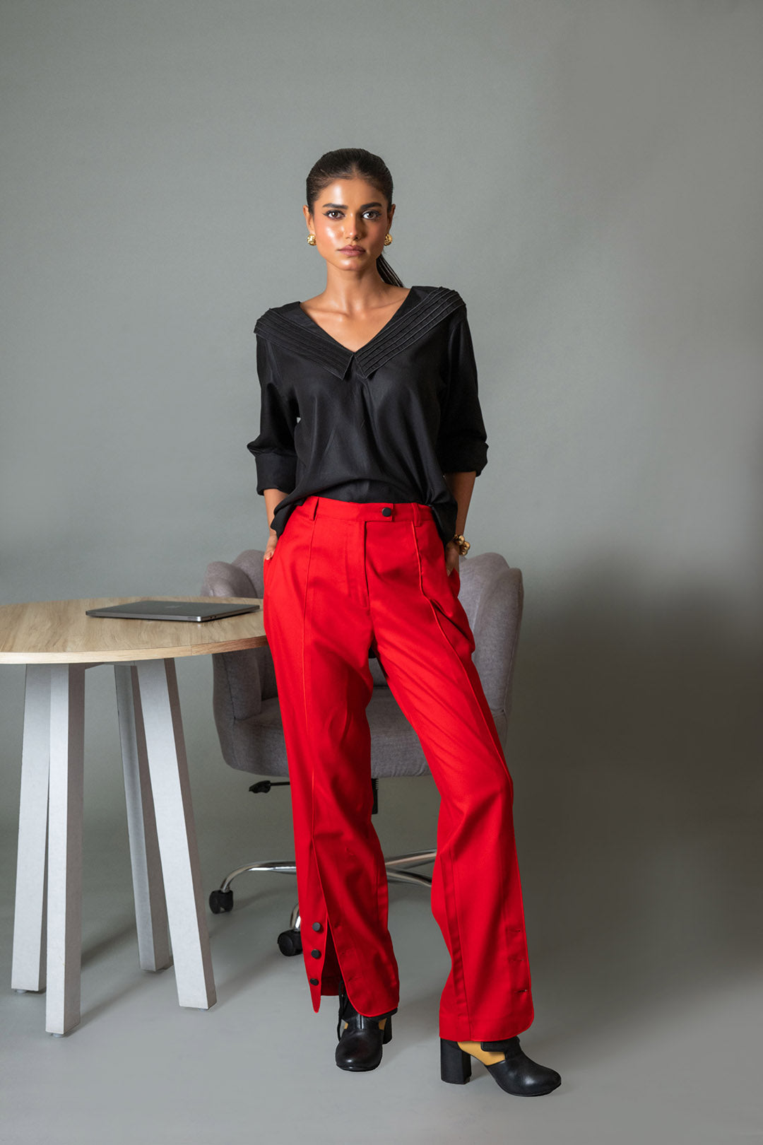 Black Vertex Top