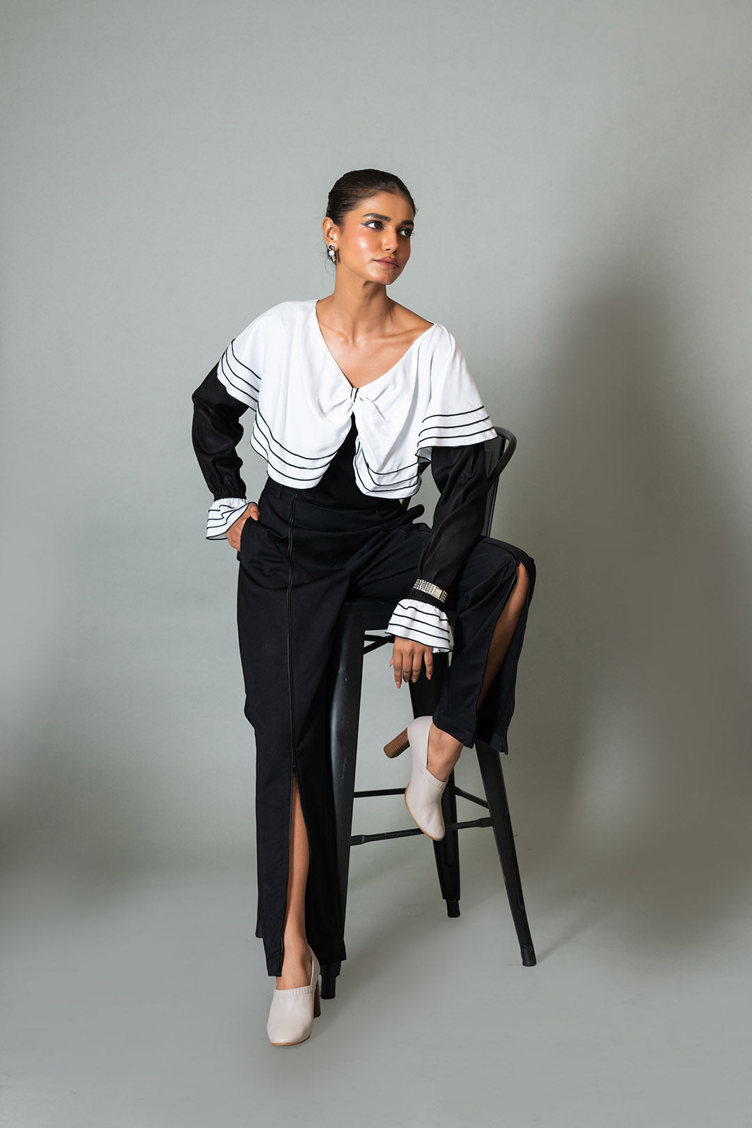 Black & White Eclipse Top